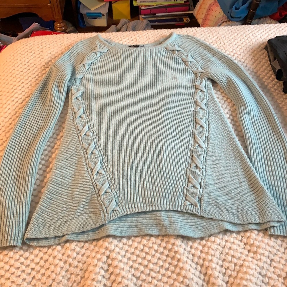 Women’s super cute sweater